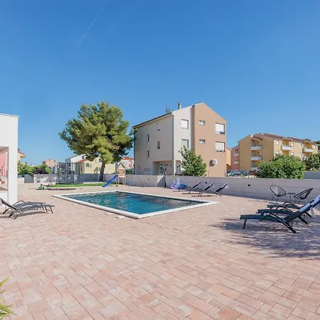 Apartman Lucija - Perfectholiday *