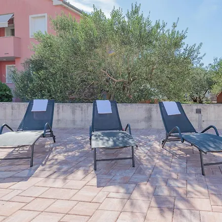 Apartman Lucija - Perfectholiday Biograd Na Moru