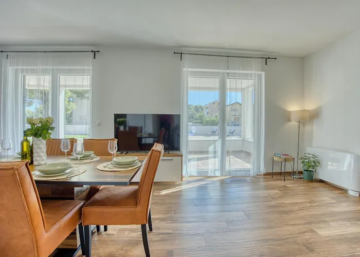 Lucija - Perfectholiday Biograd Na Moru